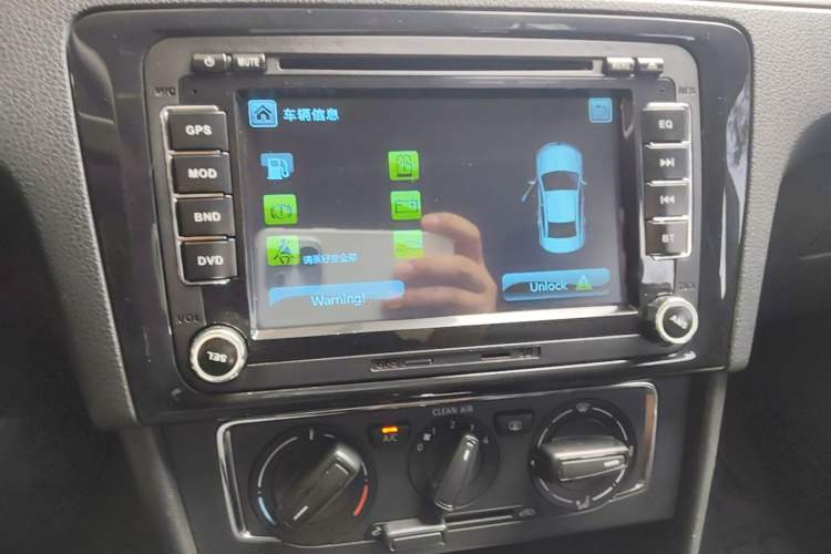 Used Volkswagen Santana 2015 Haval H6 1.6L Automatic Comfort Model Audio And AC Panel