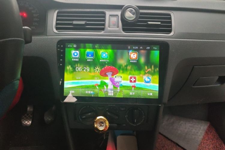 Used Volkswagen Santana 2015 1.4L Manual Fashion Edition Audio And AC Panel