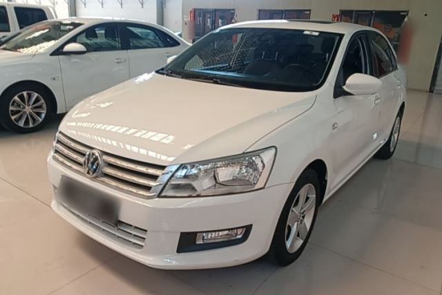 Ojetý Volkswagen Santana 2015 1.6L Manual Comfort Edition
