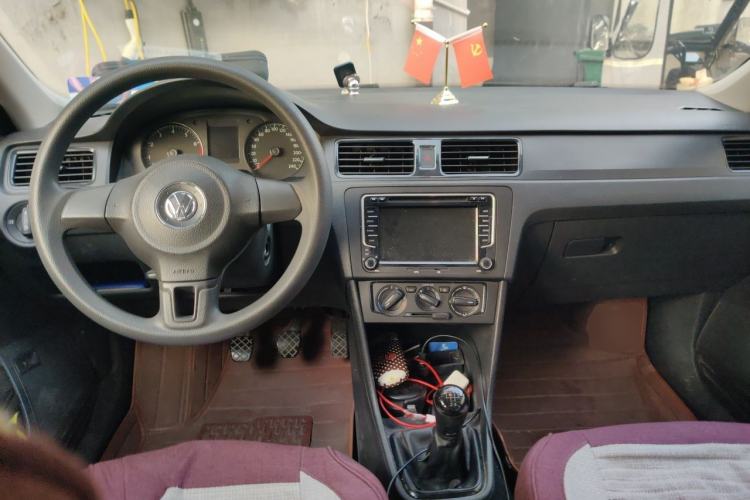 Used Volkswagen Santana 2015 1.4L Manual Fashion Edition Center Console