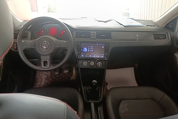 Used Volkswagen Santana 2015 1.4L Manual Fashion Edition Center Console