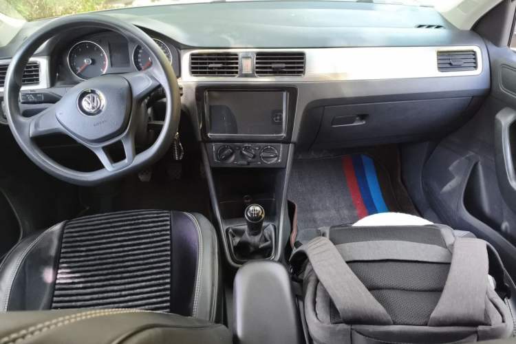 Used Volkswagen Santana 2015 Haval H9 1.6L Manual Comfort Edition Center Console