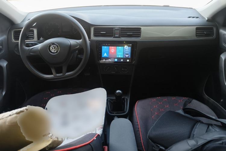 Used Volkswagen Santana 2015 HaoNa 1.6L Manual Fashion Edition Center Console