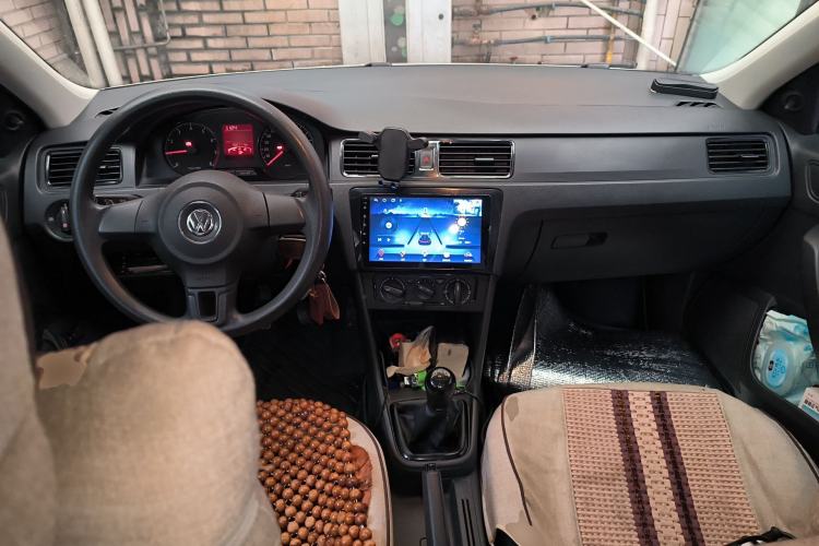 Used Volkswagen Santana 2015 1.4L Manual Fashion Edition Center Console
