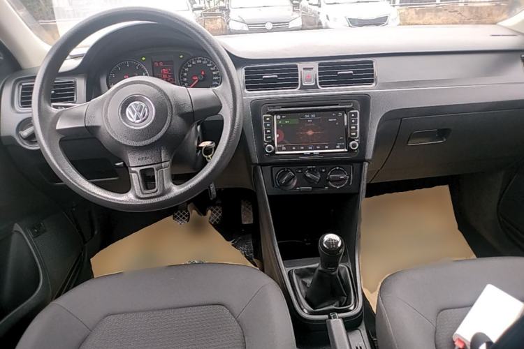 Used Volkswagen Santana 2015 1.4L Manual Fashion Edition Center Console