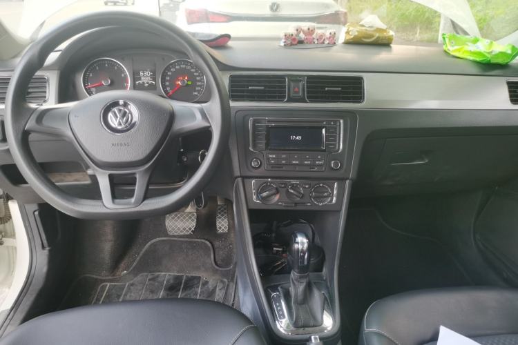Used Volkswagen Santana 2015 Haval H6 1.6L Automatic Comfort Model Center Console