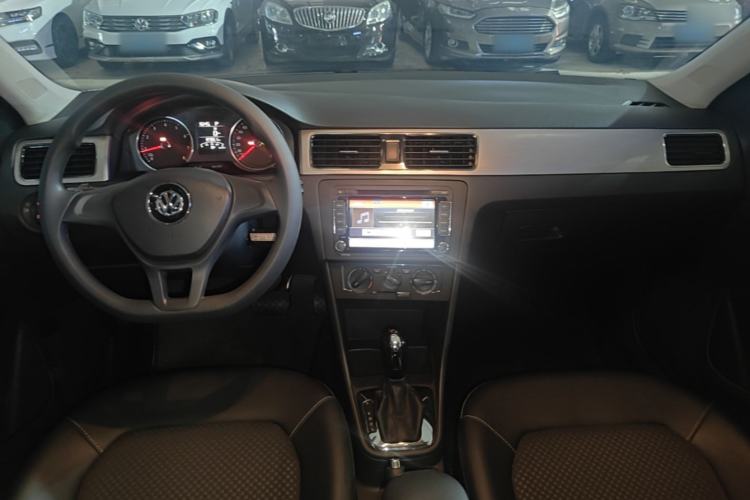 Used Volkswagen Santana 2015 Haval H6 1.6L Automatic Comfort Model Center Console