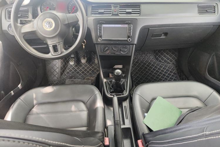 Used Volkswagen Santana 2015 1.4L Manual Fashion Edition Center Console