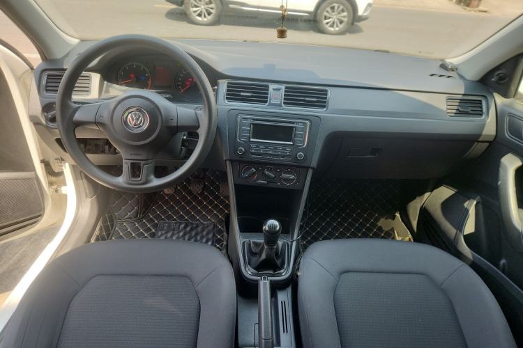 Used Volkswagen Santana 2015 1.4L Manual Fashion Edition Center Console