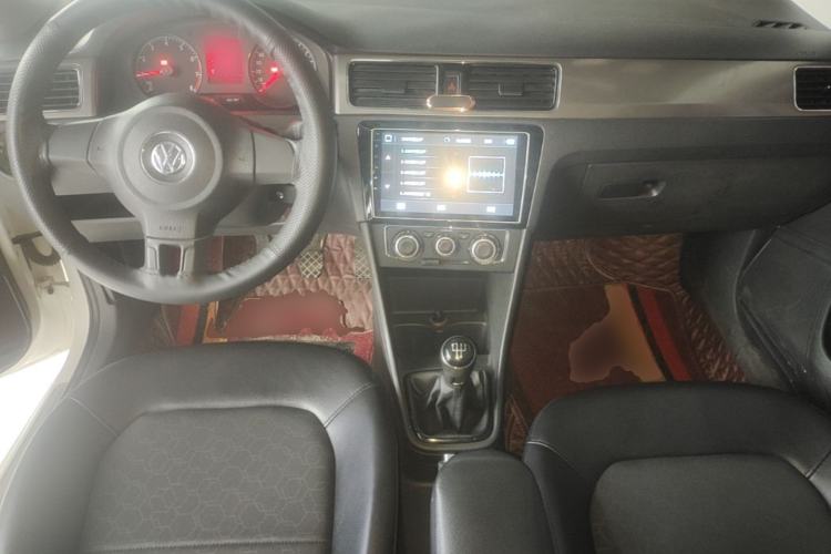 Used Volkswagen Santana 2015 1.6L Manual Comfort Edition Center Console