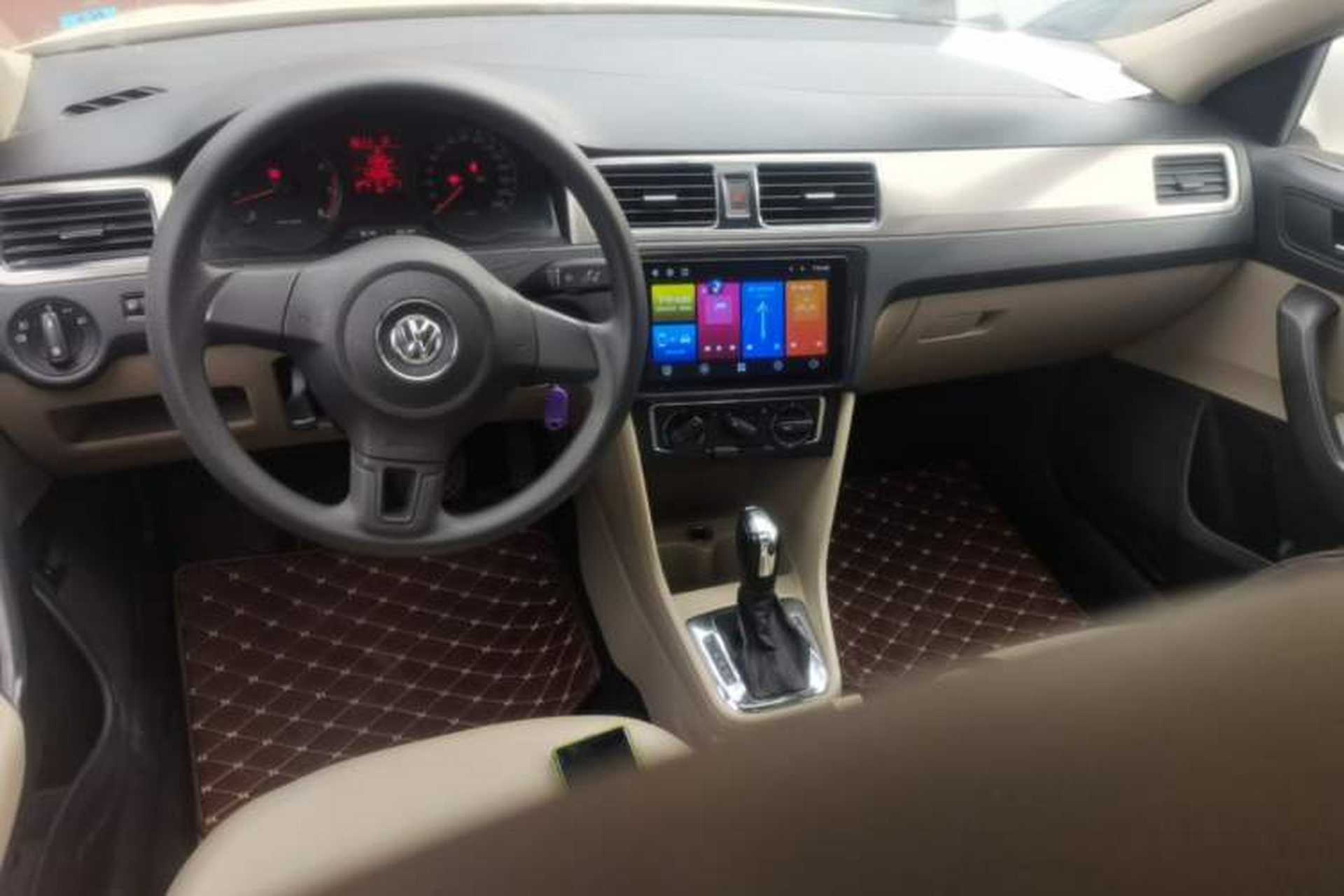 Used Volkswagen Santana 2015 1.6L Automatic Comfort Edition Center Console