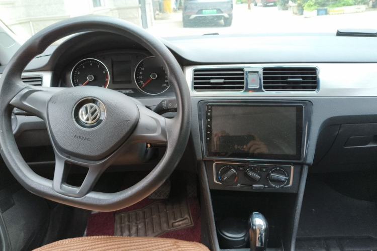 Used Volkswagen Santana 2015 Haval H6 1.6L Automatic Comfort Model Center Console