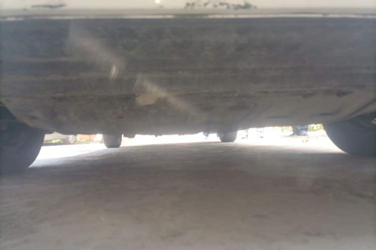 Used Volkswagen Santana 2015 1.6L Manual Fashion Edition Chassis Front