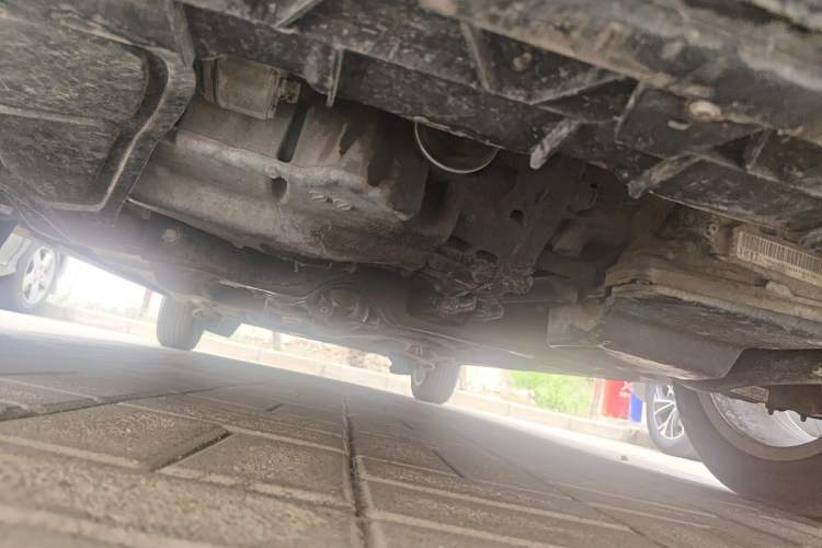 Used Volkswagen Santana 2015 1.6L Automatic Comfort Edition Chassis Front