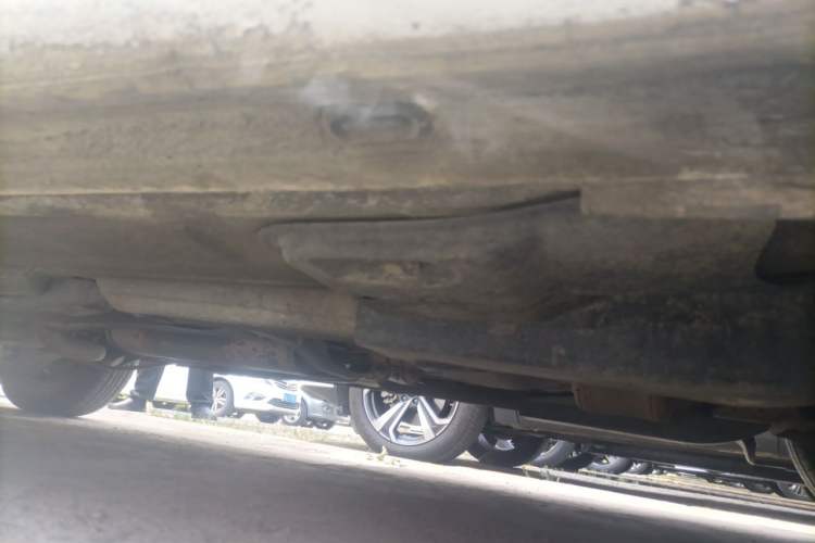Used Volkswagen Santana 2015 1.6L Manual Fashion Edition Chassis Front Right