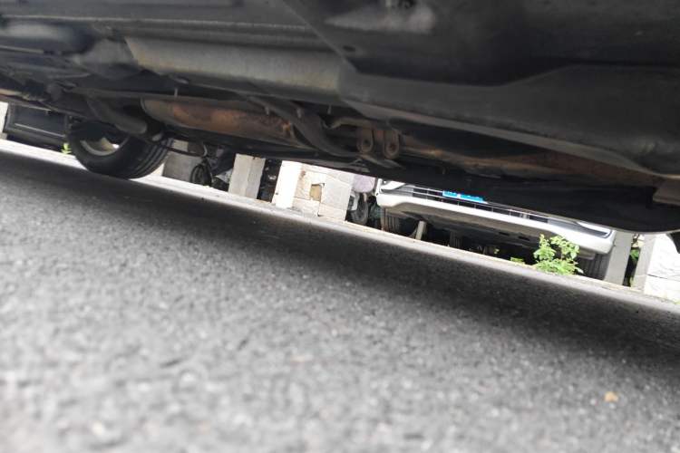 Used Volkswagen Santana 2015 1.4L Manual Comfort Edition Chassis Front Right
