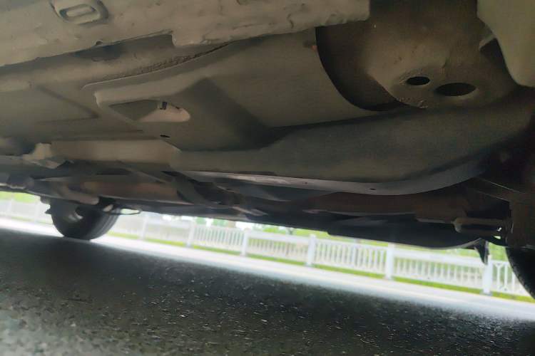 Used Volkswagen Santana 2015 1.6L Manual Fashion Edition Chassis Front Right