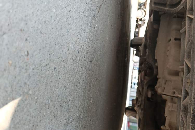 Used Volkswagen Santana 2015 1.6L Manual Fashion Edition Chassis Front