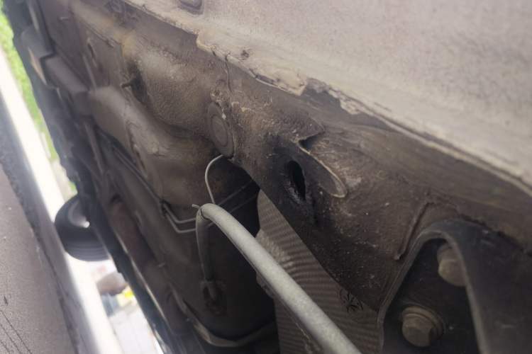 Used Volkswagen Santana 2015 1.4L Manual Comfort Edition Chassis Rear Left