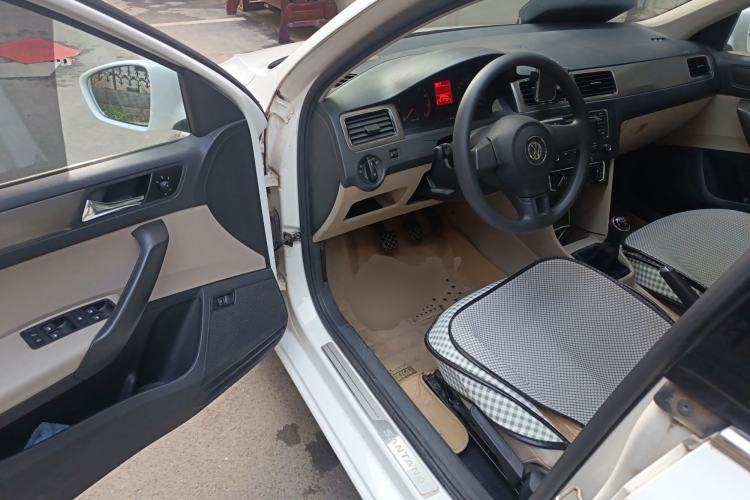 Used Volkswagen Santana 2015 1.4L Manual Comfort Edition Driver Seat