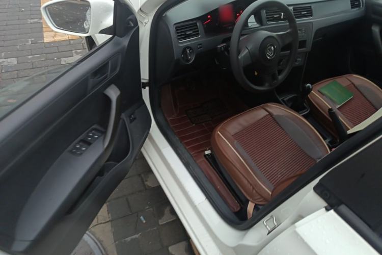 Used Volkswagen Santana 2015 1.6L Manual Fashion Edition Driver Seat