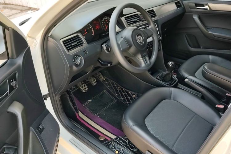 Used Volkswagen Santana 2015 1.6L Manual Comfort Edition Driver Seat
