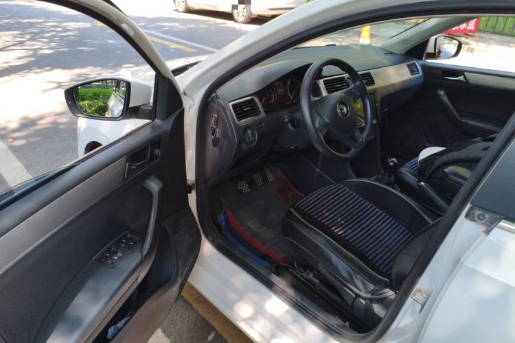 Used Volkswagen Santana 2015 Haval H9 1.6L Manual Comfort Edition Driver Seat
