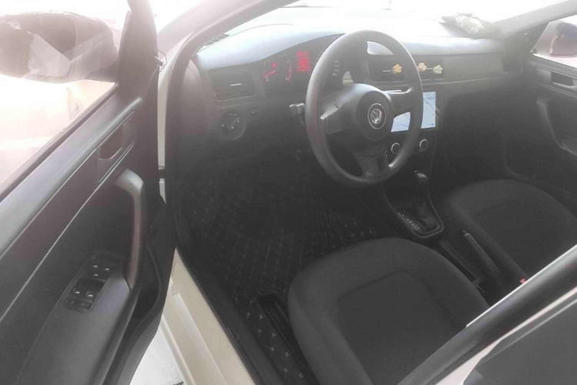Used Volkswagen Santana 2015 1.6L Automatic Fashion Edition Driver Seat