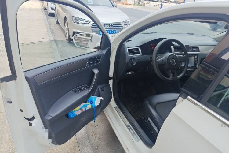 Used Volkswagen Santana 2015 1.6L Automatic Comfort Edition Driver Seat