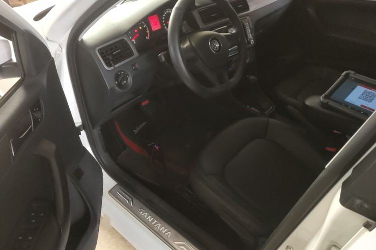 Used Volkswagen Santana 2015 Haval H6 1.6L Automatic Luxury Model Driver Seat