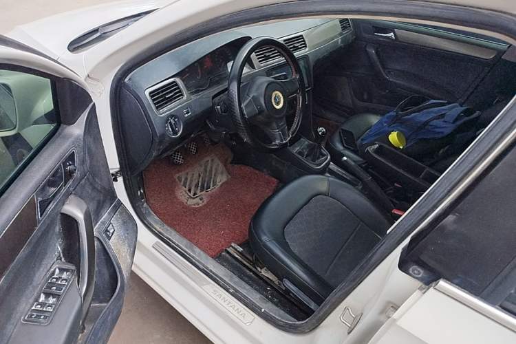 Used Volkswagen Santana 2015 1.6L Manual Comfort Edition Driver Seat