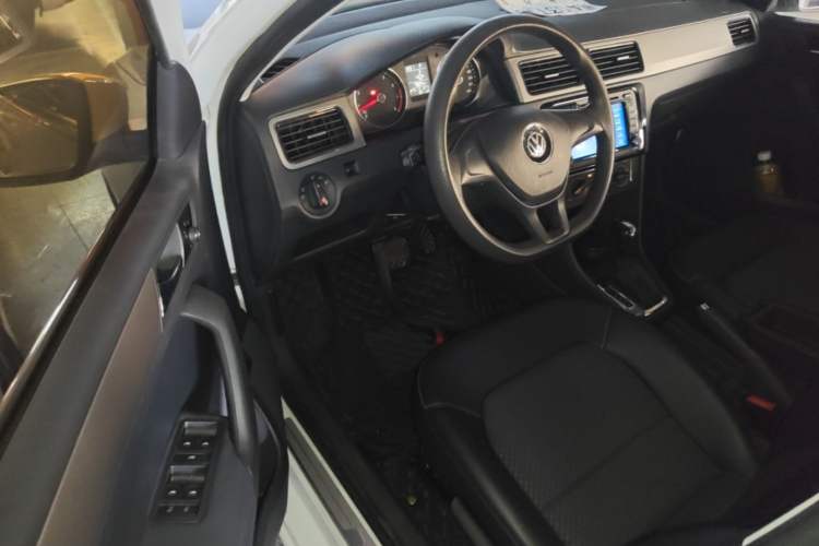 Used Volkswagen Santana 2015 Haval H6 1.6L Automatic Comfort Model Driver Seat