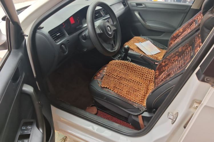 Used Volkswagen Santana 2015 1.6L Manual Fashion Edition Driver Seat