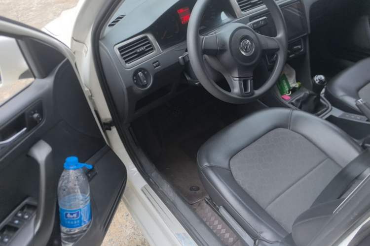 Used Volkswagen Santana 2015 1.6L Manual Comfort Edition Driver Seat