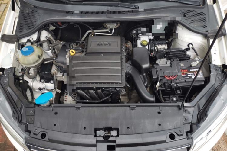 Used Volkswagen Santana 2015 Haval H9 1.6L Automatic Luxury Model Engine Bay