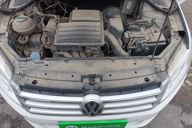 Used Volkswagen Santana 2015 1.6L Automatic Comfort Edition Engine Bay
