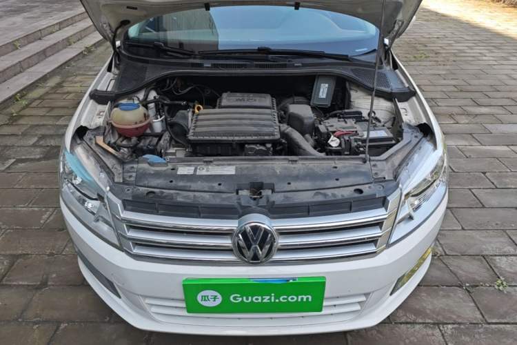Used Volkswagen Santana 2015 1.6L Automatic Comfort Edition Engine Bay