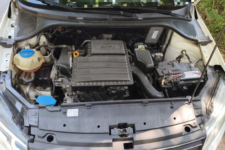Used Volkswagen Santana 2015 Haval H9 1.6L Manual Comfort Edition Engine Bay