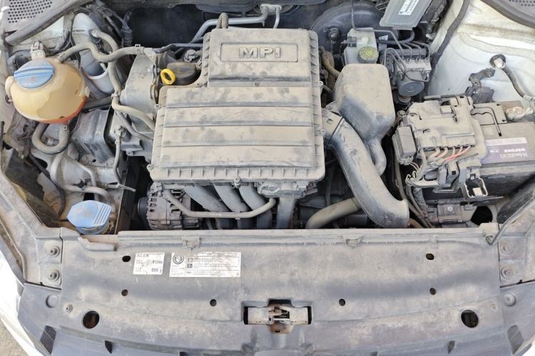 Used Volkswagen Santana 2015 1.4L Manual Fashion Edition Engine Bay