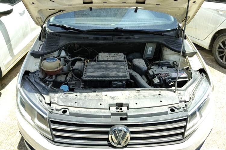 Used Volkswagen Santana 2015 Haval H6 1.6L Automatic Comfort Model Engine Bay