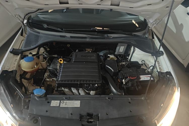 Used Volkswagen Santana 2015 Haval H6 1.6L Automatic Comfort Model Engine Bay