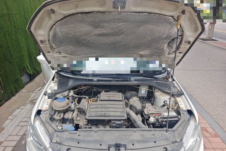 Used Volkswagen Santana 2015 1.4L Manual Fashion Edition Engine Bay