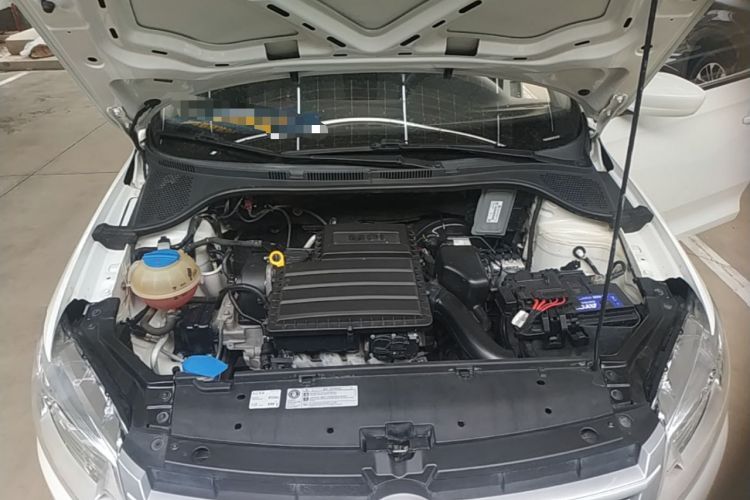 Used Volkswagen Santana 2015 1.4L Manual Fashion Edition Engine Bay