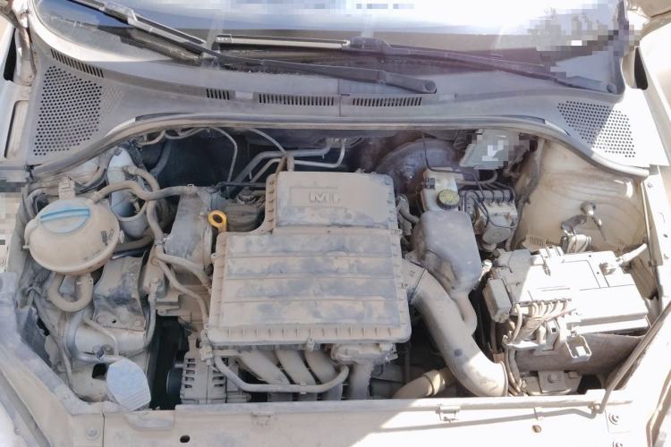 Used Volkswagen Santana 2015 1.4L Manual Comfort Edition Engine Bay