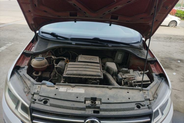 Used Volkswagen Santana 2015 Haval H9 1.6L Manual Comfort Edition Engine Bay