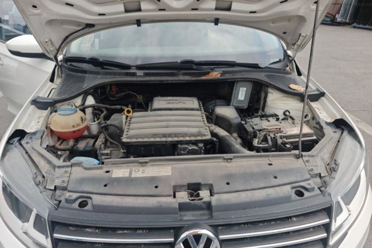 Used Volkswagen Santana 2015 Haval H6 1.6L Automatic Luxury Model Engine Bay