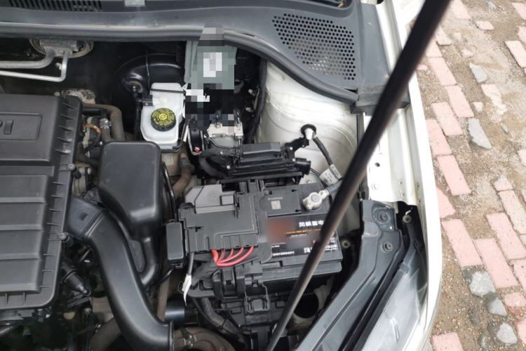 Used Volkswagen Santana 2015 Haval H9 1.6L Automatic Luxury Model Engine Bay Left