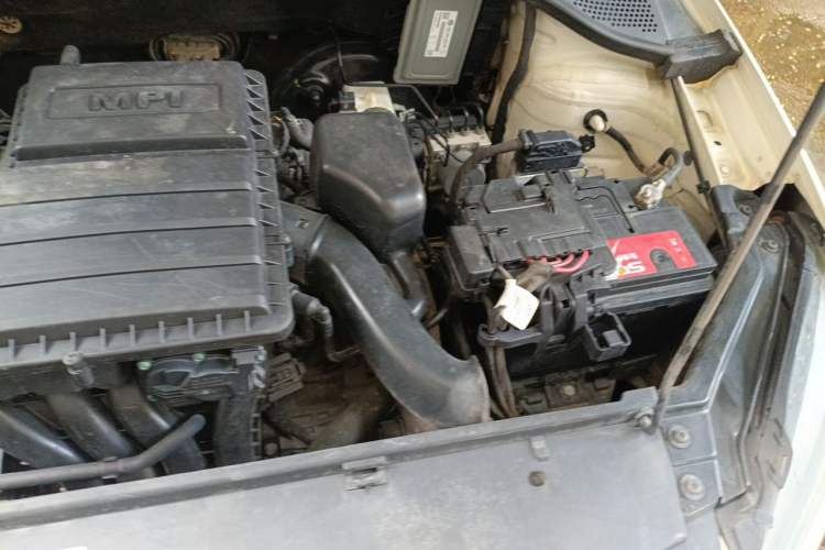 Used Volkswagen Santana 2015 Haval H6 1.6L Automatic Luxury Model Engine Bay Left