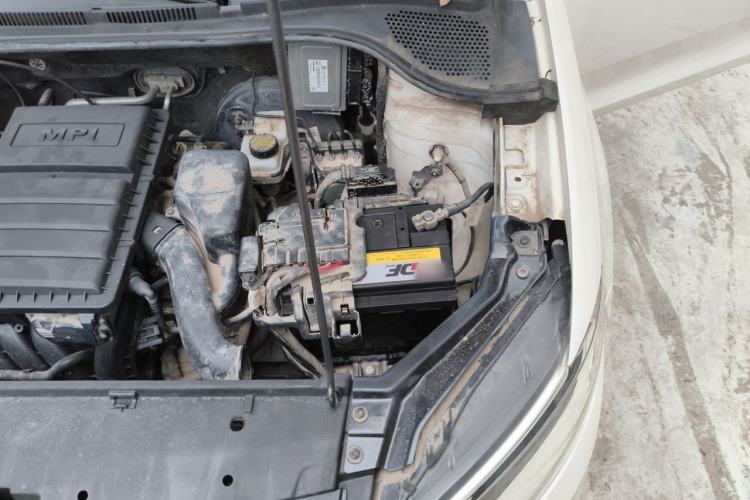Used Volkswagen Santana 2015 Haval H6 1.6L Automatic Comfort Model Engine Bay Left