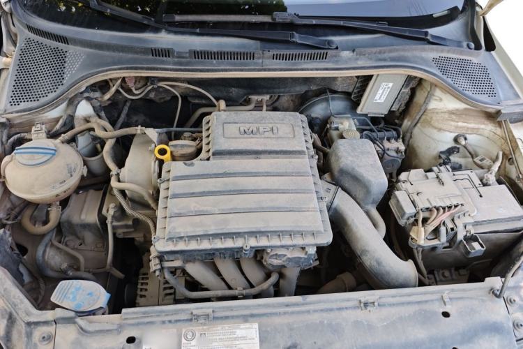 Used Volkswagen Santana 2015 1.4L Manual Fashion Edition Engine Bay